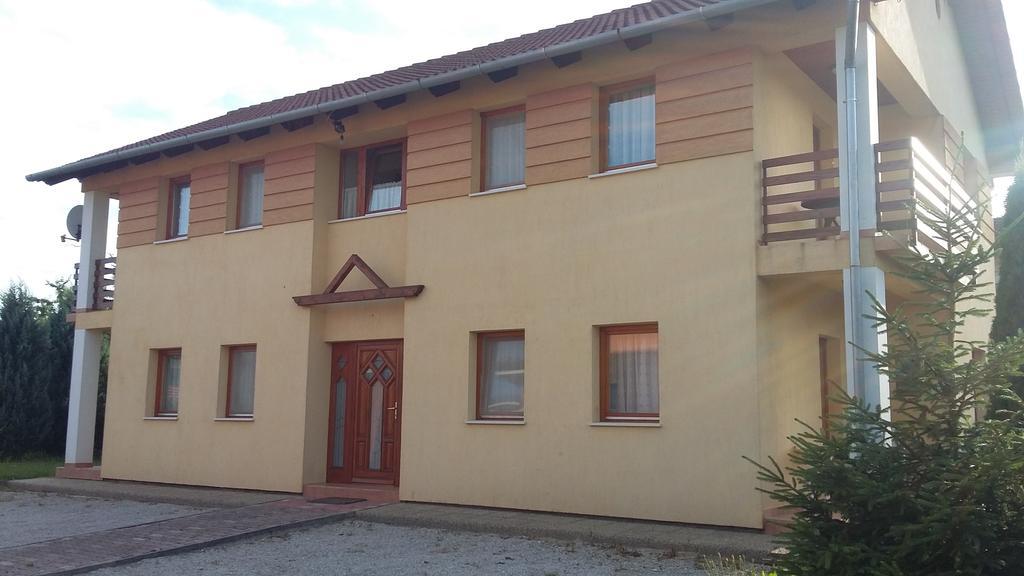 Kánnár Appartmanház Zalakaros Exterior foto